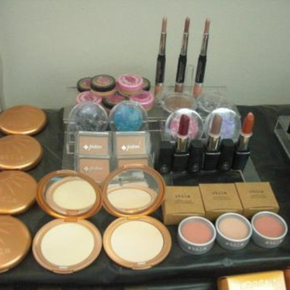 NEW COSMETICS LOT ~300 Pc, Various Items - Picture 7 of 8